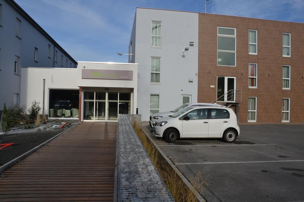 Ibis Styles La Louviere Hotell Exteriör bild