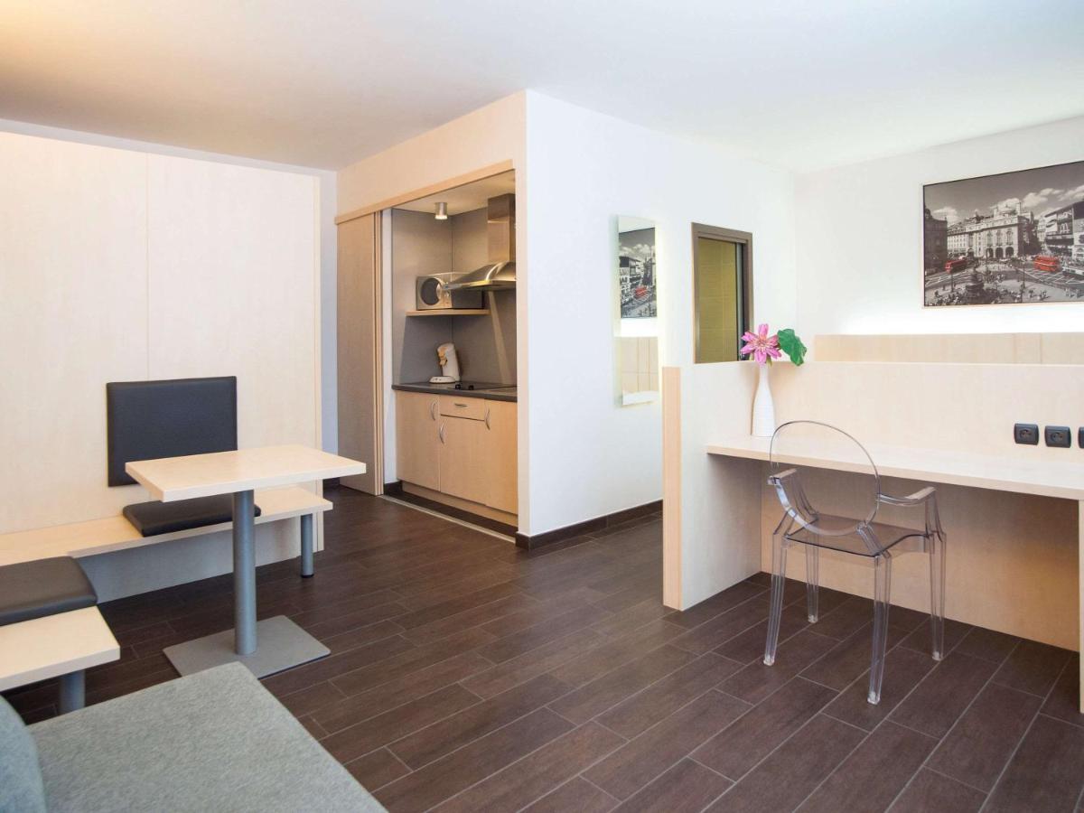 Ibis Styles La Louviere Hotell Exteriör bild